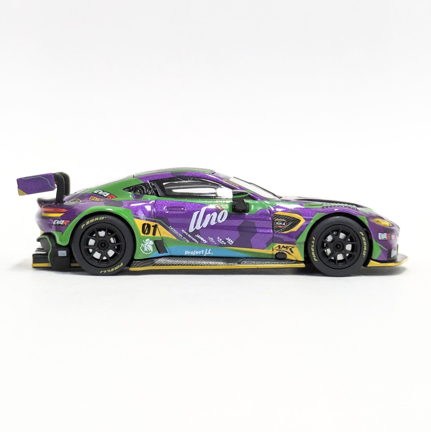 1/64 EVA RT TEST TYPE-01 ASTON MARTIN GT3