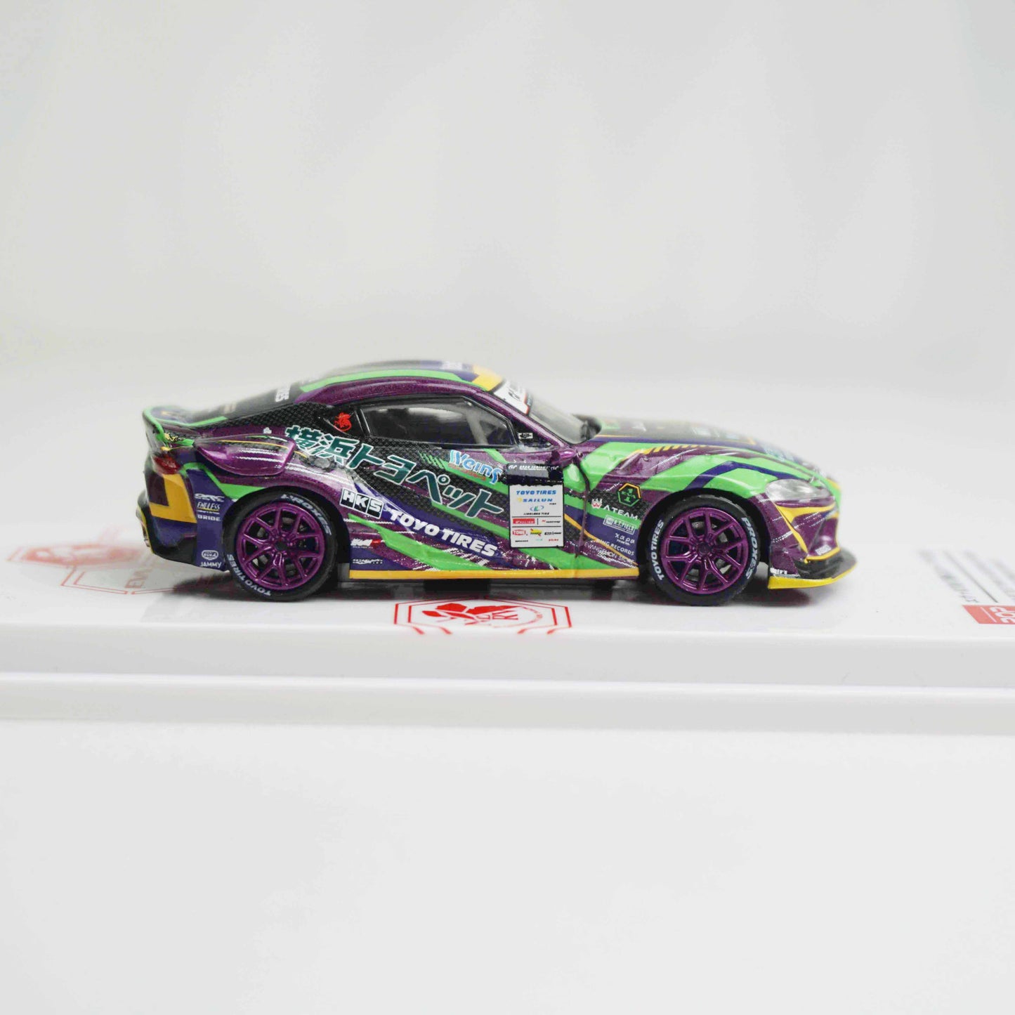 ＜POPRACE＞1/64 TOYOTA GR Supra エヴァRT初号機 GR Supra D1 Grand Prix Series 2020 ＆ レイRQフィギュア セット